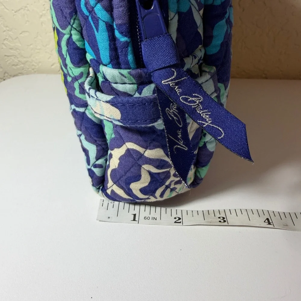 Vera Bradley Katalina Blues Quilted Cotton Cosmetic Makeup Bag Blue Green Floral